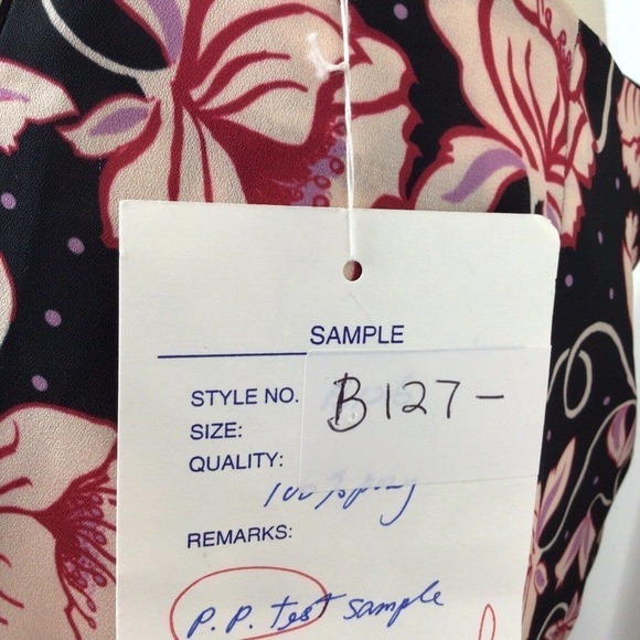 NEW Blue Life Luna Mini Skirt Floral - Picture 6 of 6